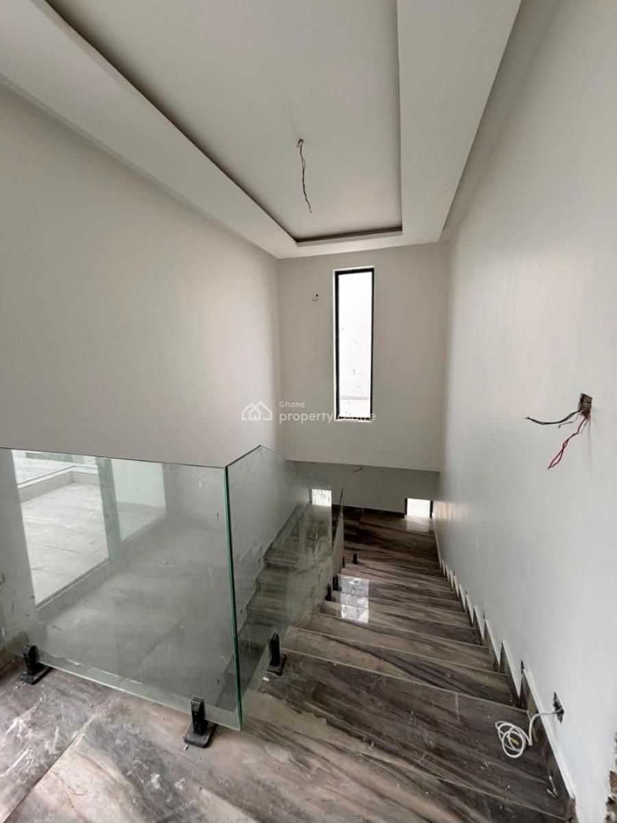 Executive 4 Bedroom, East Airport, Airport Residential Area, Accra, Townhouse for Sale