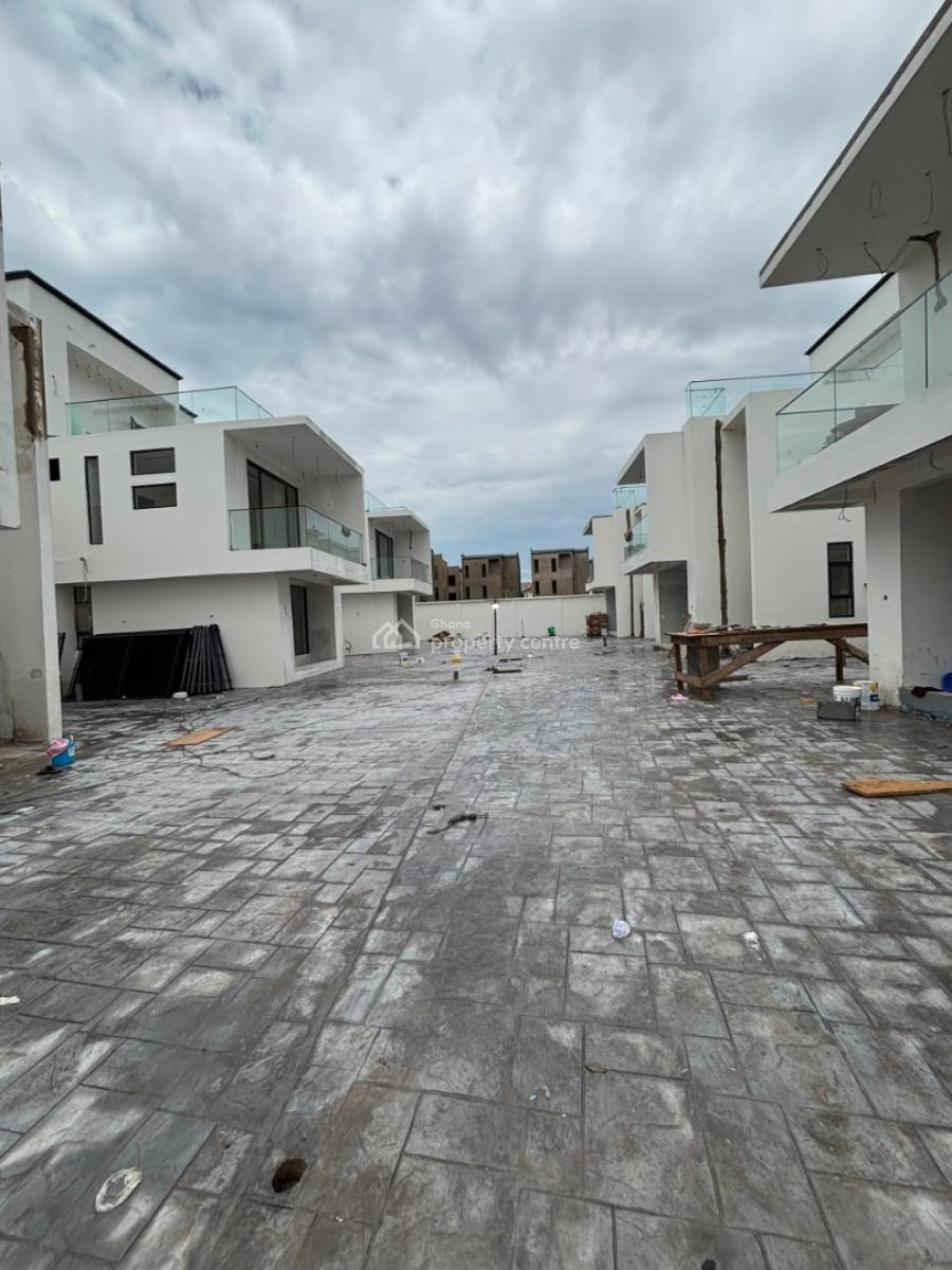 Executive 4 Bedroom, East Airport, Airport Residential Area, Accra, Townhouse for Sale