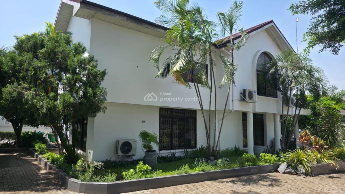 Semi Furnished 4-bedroom Townhome @cantonment, Accra, Cantonments, Accra, House for Rent