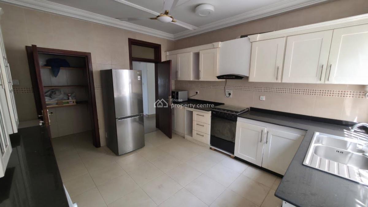 Semi Furnished 4-bedroom Townhome @cantonment, Accra, Cantonments, Accra, House for Rent