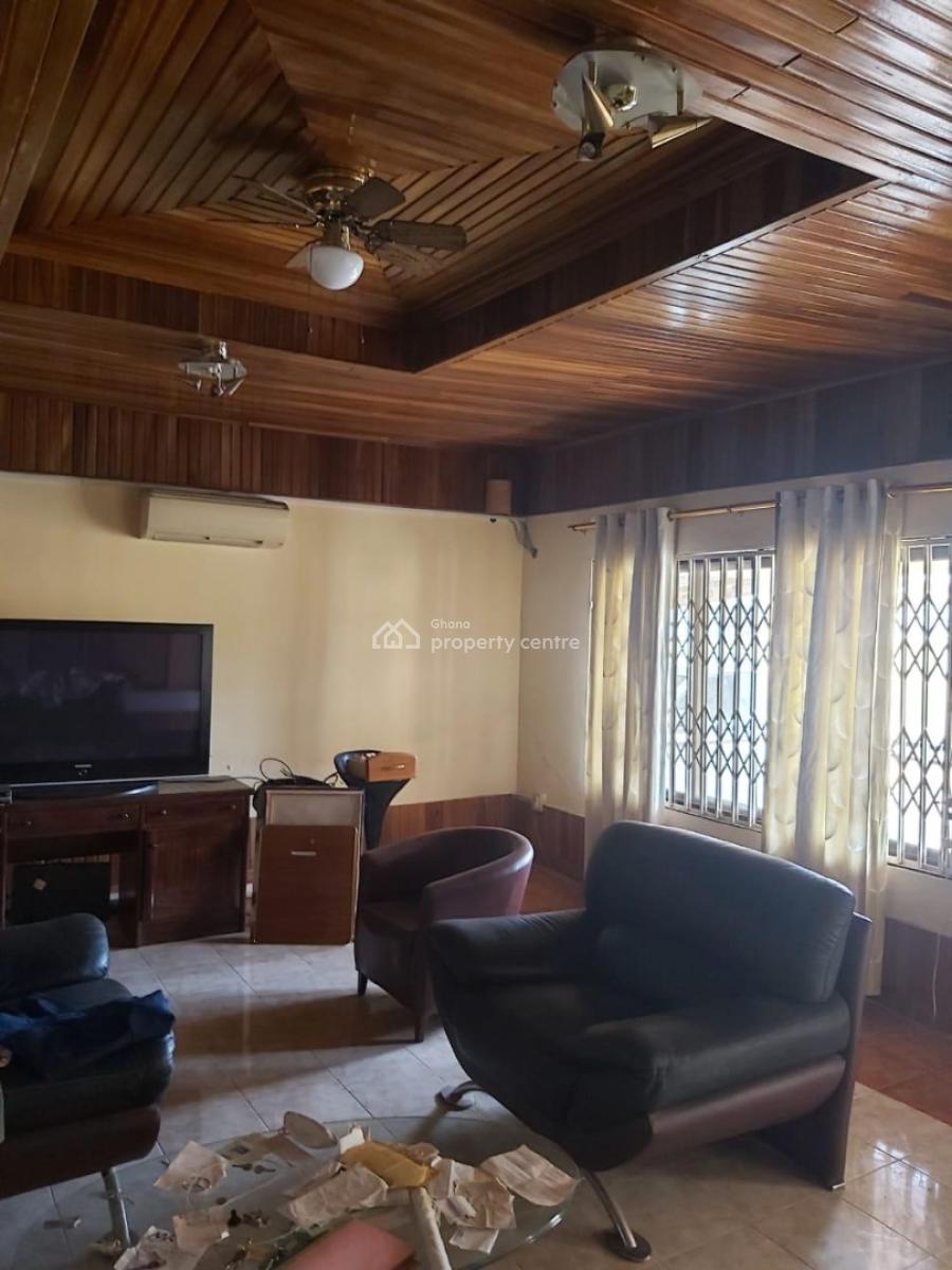 Titled 9brm of 2 Apartments at Choice Before Aplaku Accra, Choice Before Aplaku, Ga South Municipal, Accra, Detached Duplex for Sale
