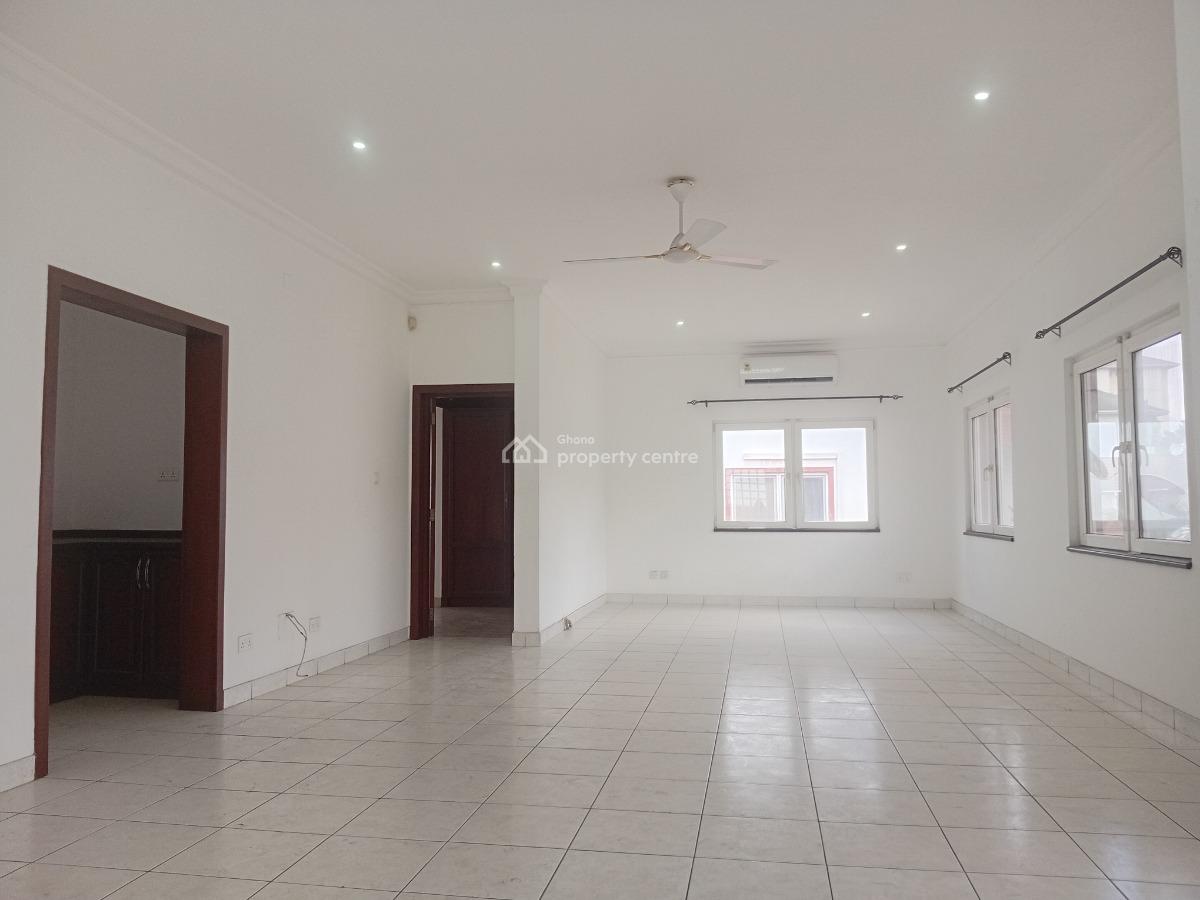 (4) Bedroom  Townhouse in Gated Community, Airport Residential Area, Accra, Detached Duplex for Sale