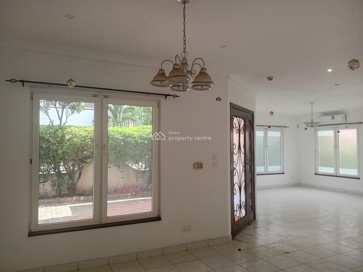 (4) Bedroom  Townhouse in Gated Community, Airport Residential Area, Accra, Detached Duplex for Sale