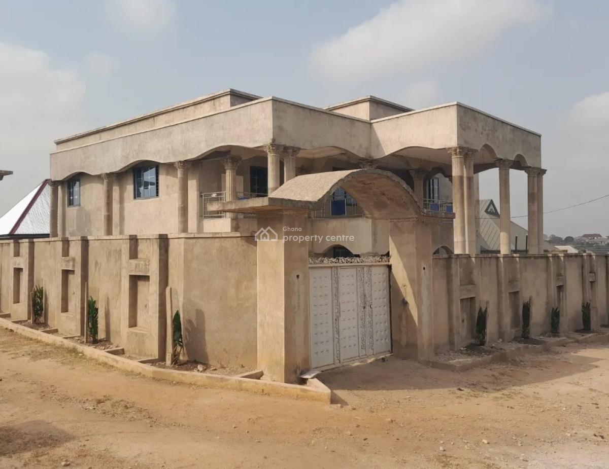 8 Bedrooms, Adwumam New Site, Near Kenyasi., Kumasi Metropolitan, Ashanti, House for Sale