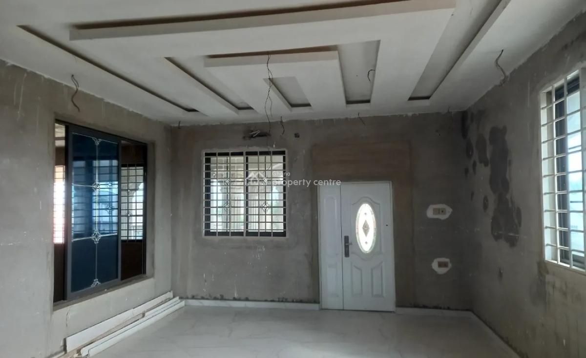 8 Bedrooms, Adwumam New Site, Near Kenyasi., Kumasi Metropolitan, Ashanti, House for Sale