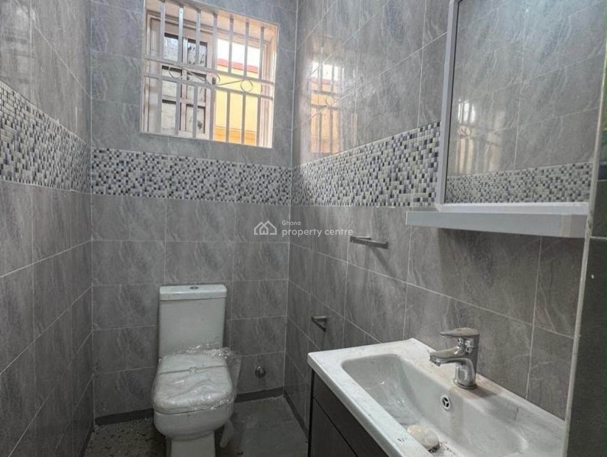 Executive 6 Bedroom, Ashaley Botwe, Adenta Municipal, Accra, House for Rent