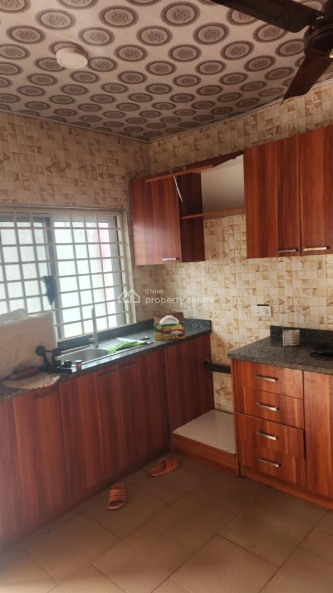 4 Bedrooms House  ( 5 Air-conditions), Atonsu Dompoase., Kumasi Metropolitan, Ashanti, House for Rent