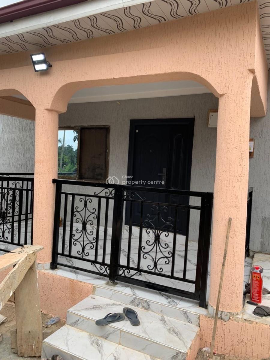 3 Bedroom Apartment in a Beautiful Estate, Ofoase Kokoben Near Wapco Filling Station, Bekwai Municipal, Ashanti, Apartment for Rent