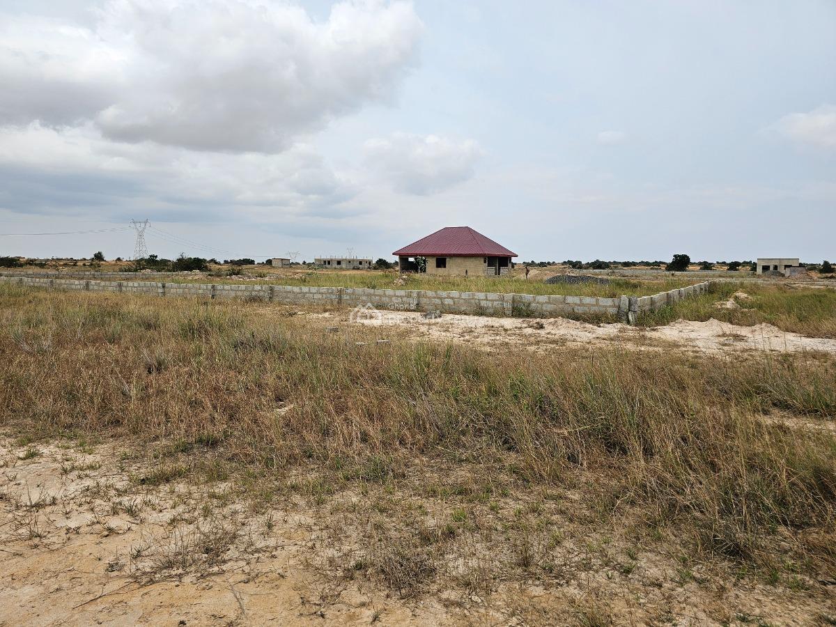 Smart Investors Buy a 70x100ft Full Plot Land, Skyport City, Tsopoli, Ningo Prampram District, Accra, Mixed-use Land for Sale