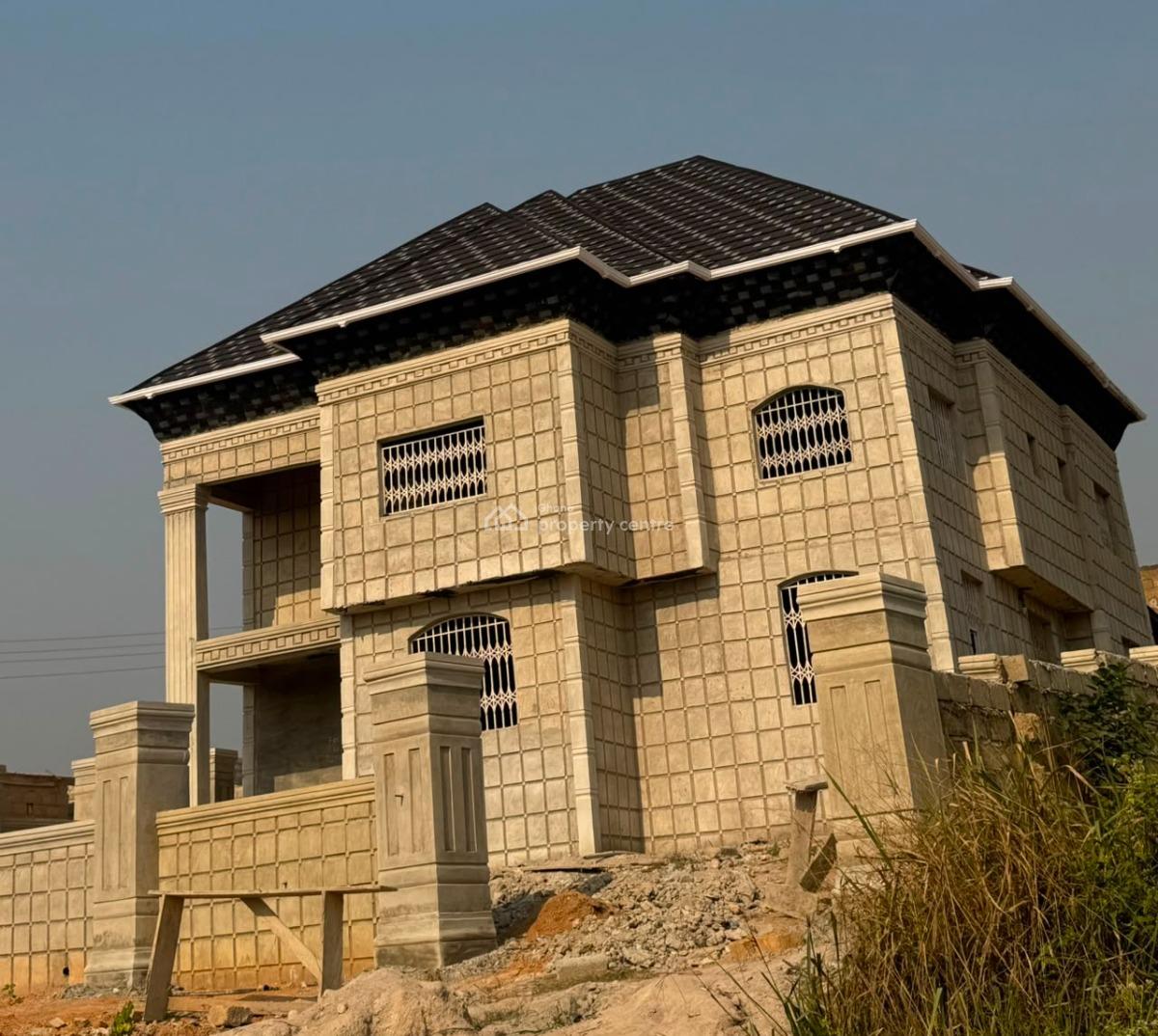 Newlly Built 6 Bedrooms in a Serene Enviroment, Dominase Senfi, Bekwai Municipal, Ashanti, House for Sale