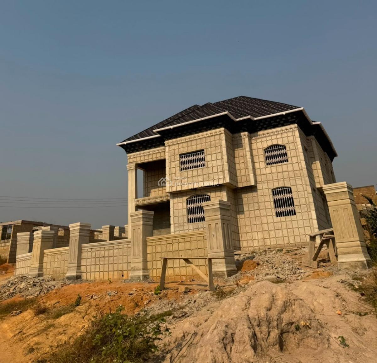 Newlly Built 6 Bedrooms in a Serene Enviroment, Dominase Senfi, Bekwai Municipal, Ashanti, House for Sale