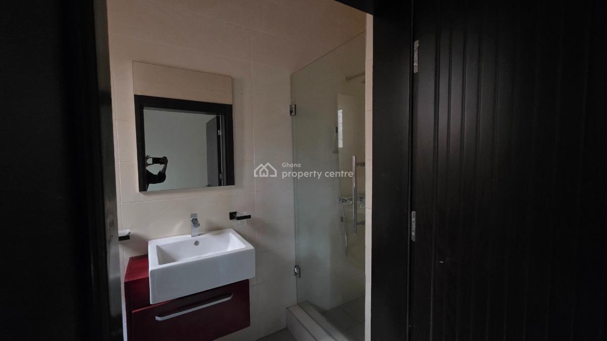 4 Bedroom House with Boys Quarters in a Gated Community, East Airport, Accra Metropolitan, Accra, House for Sale