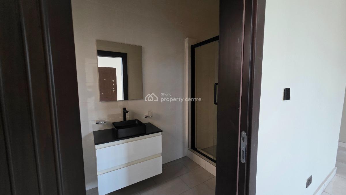 4 Bedroom House with Boys Quarters in a Gated Community, East Airport, Accra Metropolitan, Accra, House for Sale