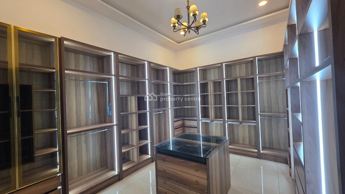 5 Bedroom Furnished House with Pool at East Airport, East Airport, Accra Metropolitan, Accra, House for Sale