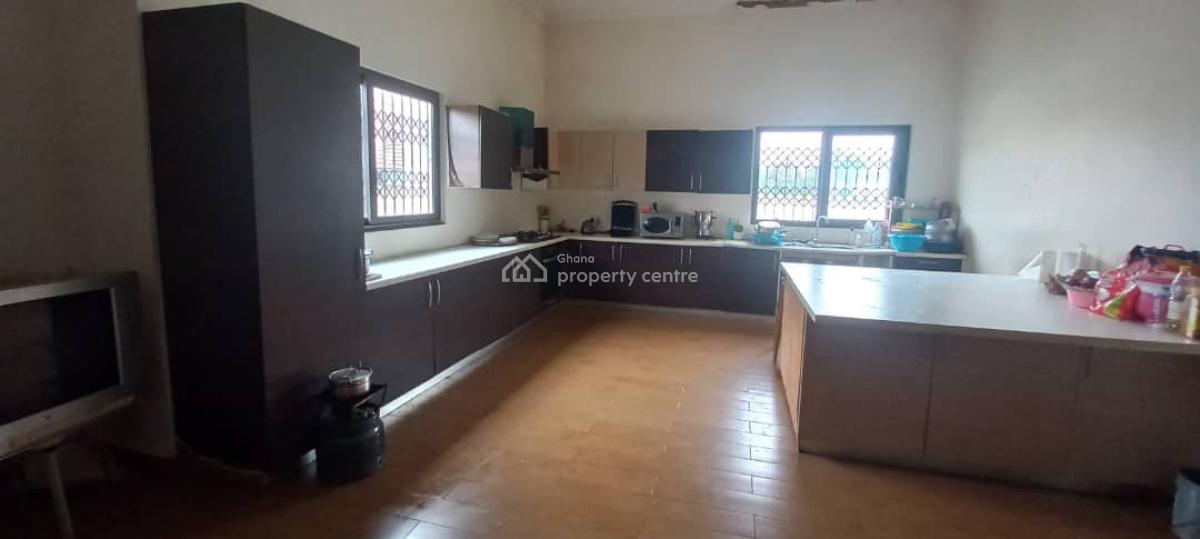 Executive Fully Furnished 5-bedroom House, Kumasi Metropolitan, Ashanti, House for Sale