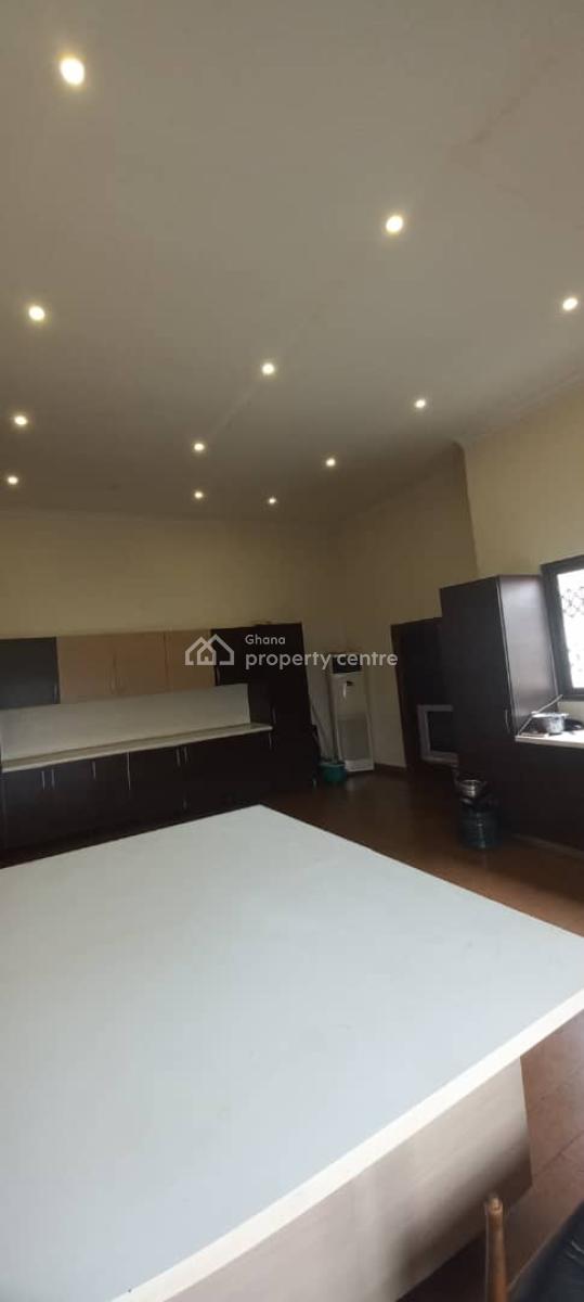 Executive Fully Furnished 5-bedroom House, Kumasi Metropolitan, Ashanti, House for Sale