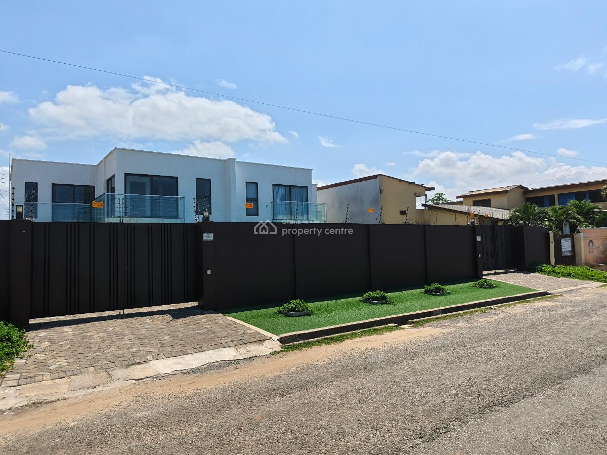 Pool House 3bedrm in South La Estate, South La Estate Opposite Labone Road, Accra Metropolitan, Accra, Detached Duplex for Rent