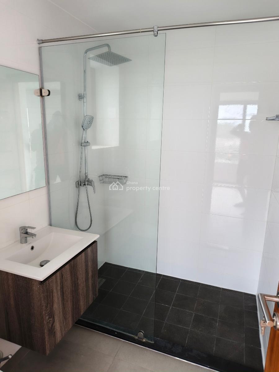 Pool House 3bedrm in South La Estate, South La Estate Opposite Labone Road, Accra Metropolitan, Accra, Detached Duplex for Rent