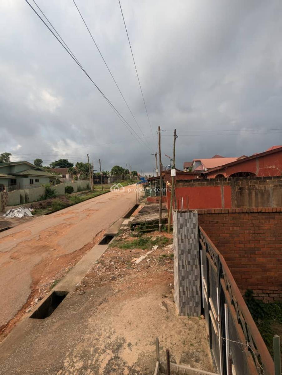 Walled and Gated  Land Measuring 70×100 Feet with Titile Document, Ashongman, Kwabenya, Ga East Municipal, Accra, Land for Sale