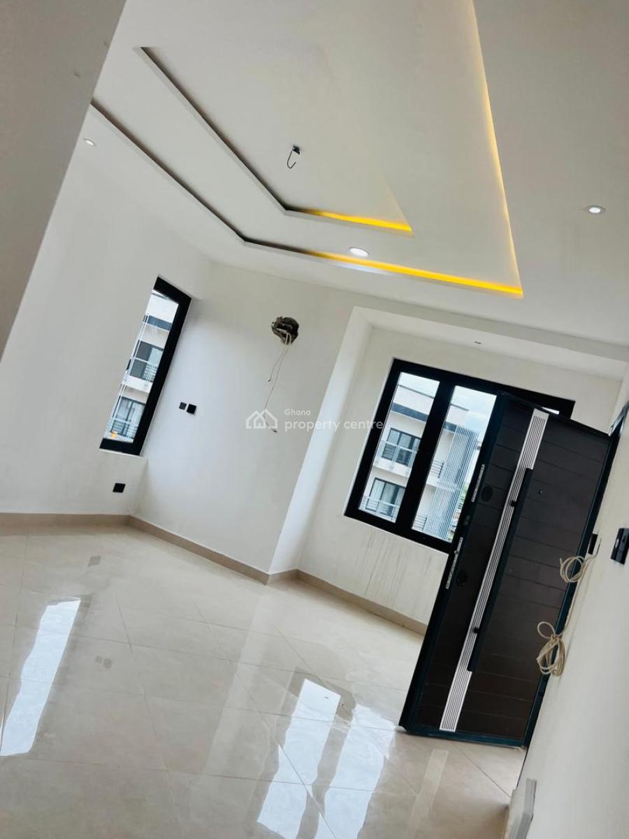 4 Bedroom Self Compound, Tse Addo Goil Filling Station, Tse Addo, Accra, Commercial Property for Rent
