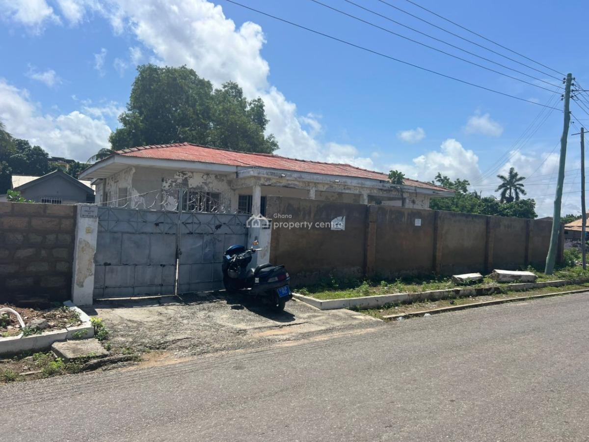 Old House in Osu, Osu, Osu, Accra, House for Sale