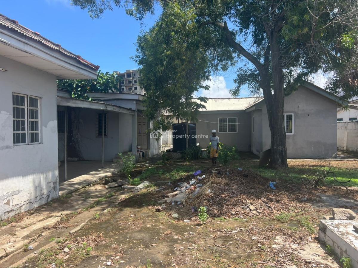 Old House in Osu, Osu, Osu, Accra, House for Sale