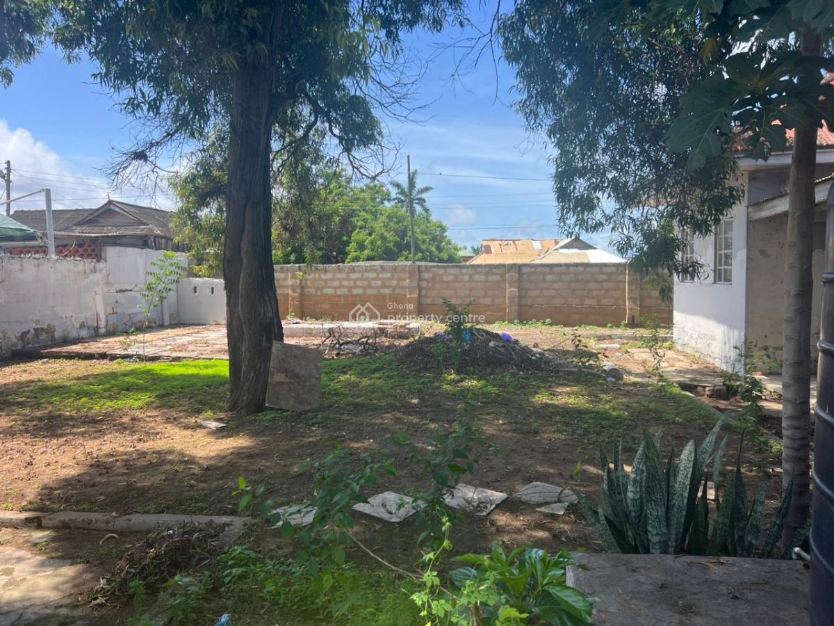 Old House in Osu, Osu, Osu, Accra, House for Sale