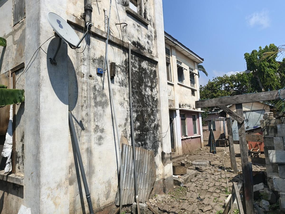 Roadside Old House in Osu, Osu, Osu, Accra, House for Sale
