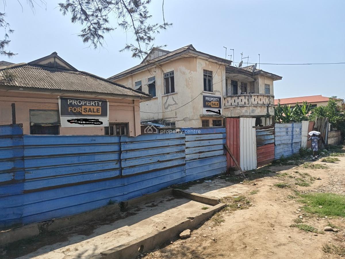 Roadside Old House in Osu, Osu, Osu, Accra, House for Sale