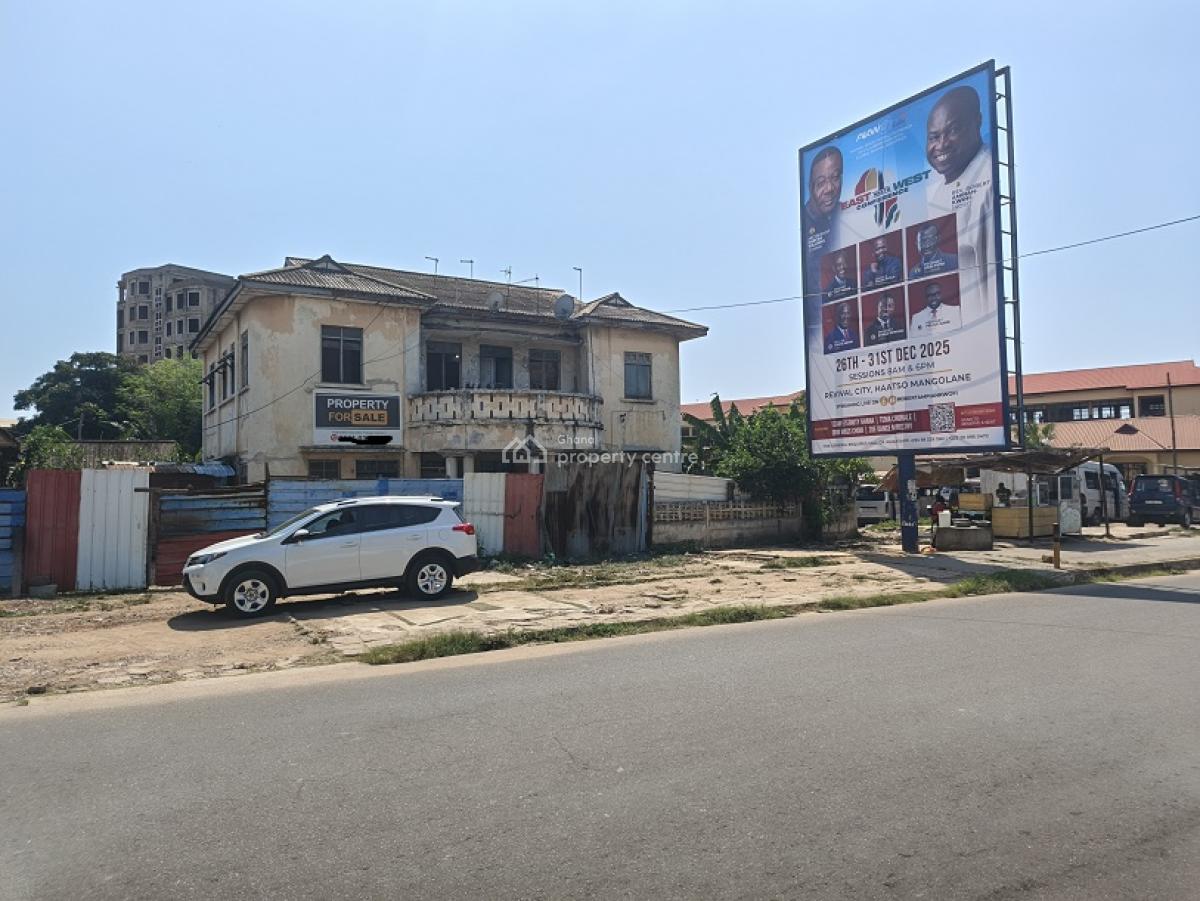 Roadside Old House in Osu, Osu, Osu, Accra, House for Sale
