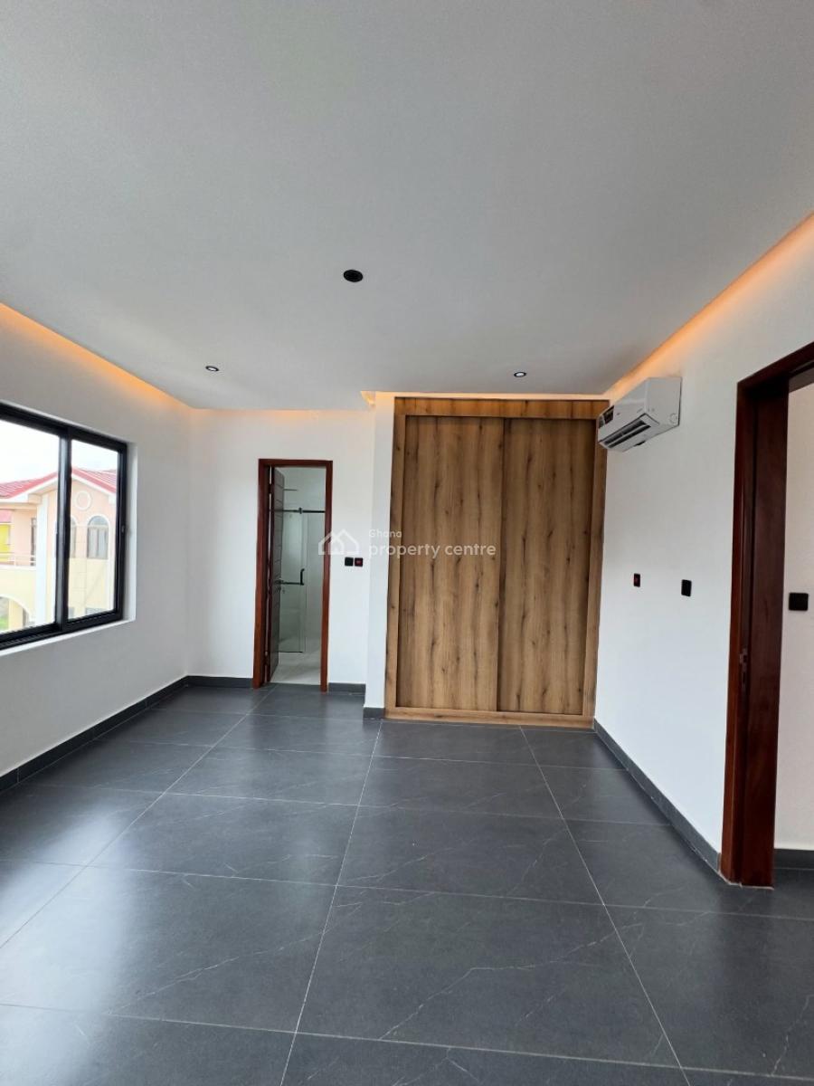 Executive 4 Bedroom, Oyarifa, La Nkwantanang Madina Municipal, Accra, House for Sale