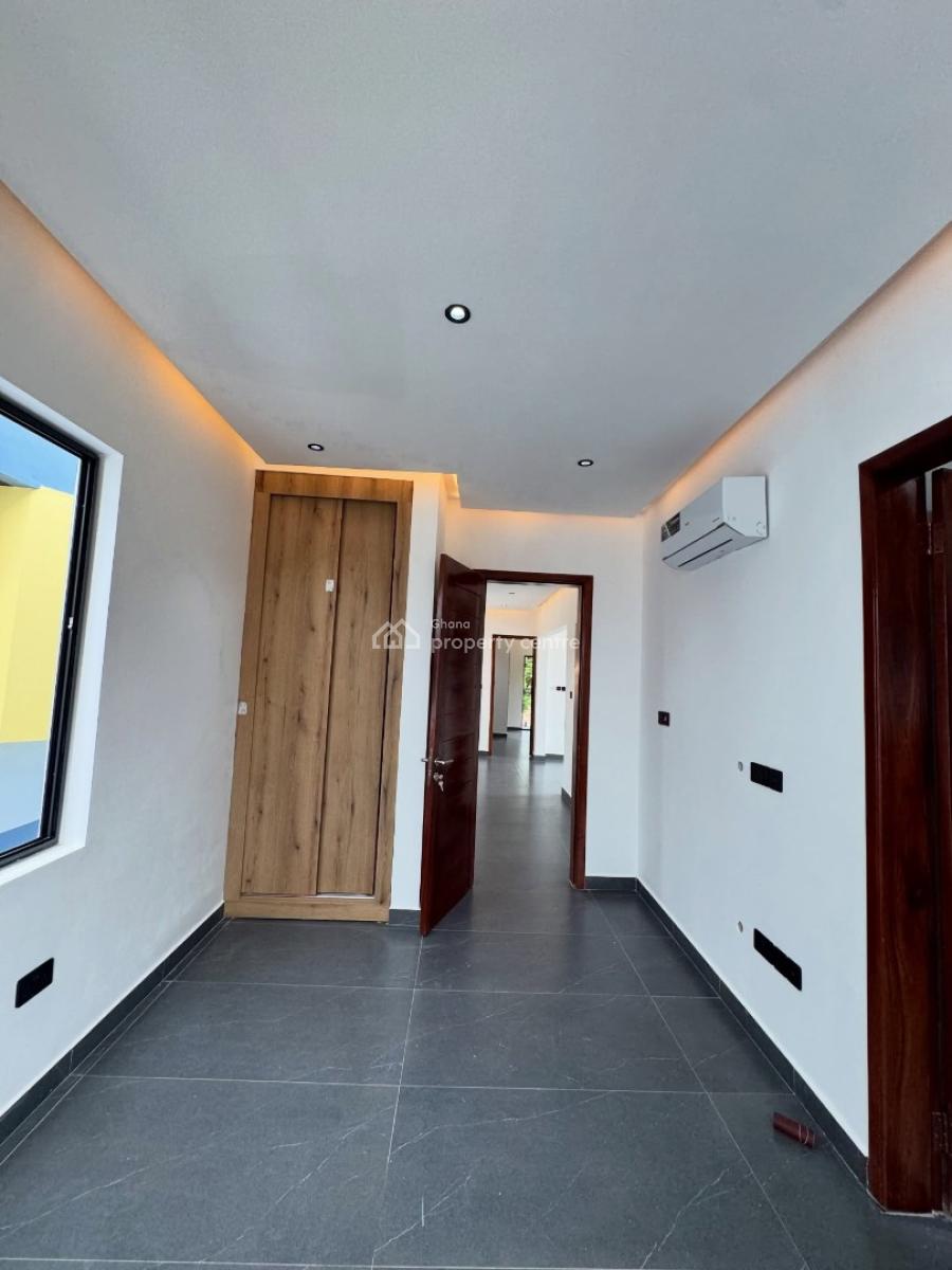 Executive 4 Bedroom, Oyarifa, La Nkwantanang Madina Municipal, Accra, House for Sale