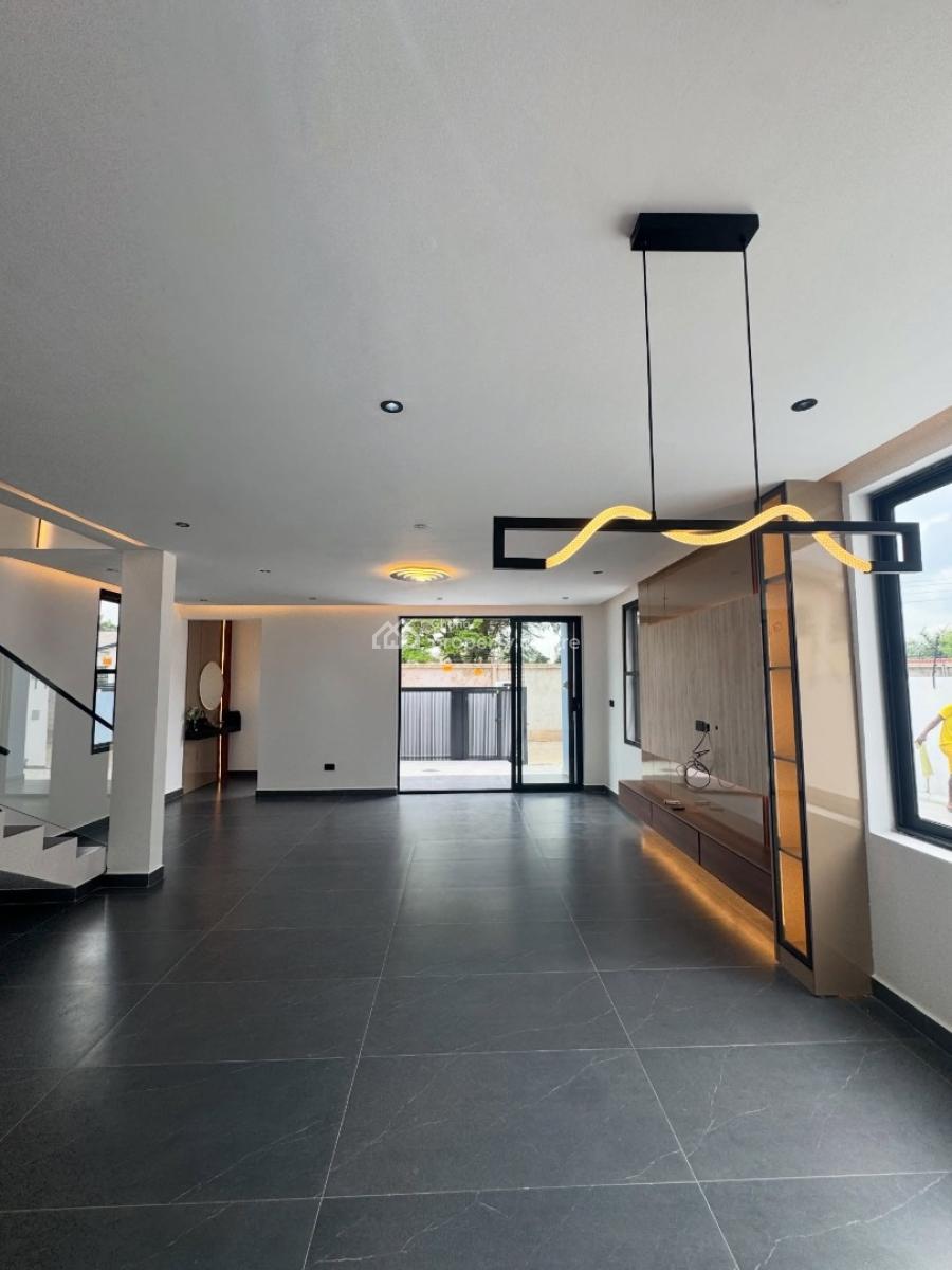Executive 4 Bedroom, Oyarifa, La Nkwantanang Madina Municipal, Accra, House for Sale
