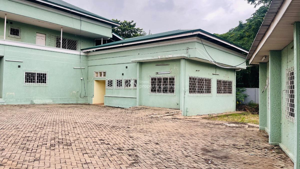 14 Bedrooms House with a Boys Quarters and a Big Compound, Cantoments, Greater-accra. Ghana, Cantonments, Accra, Office Space for Rent