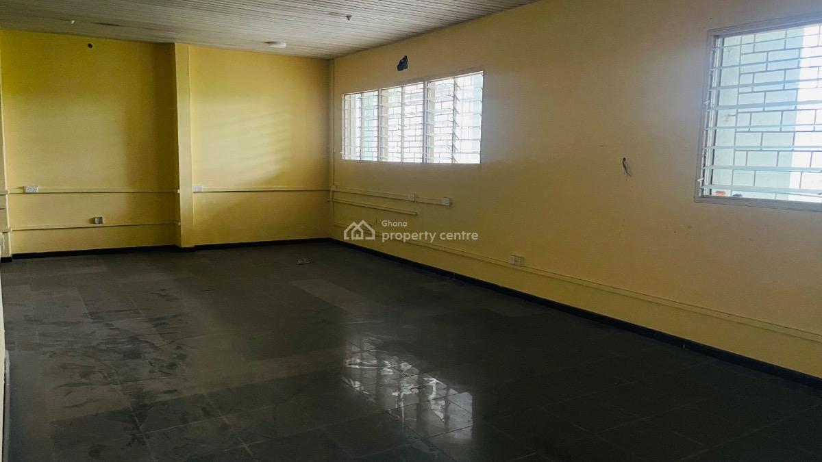 14 Bedrooms House with a Boys Quarters and a Big Compound, Cantoments, Greater-accra. Ghana, Cantonments, Accra, Office Space for Rent