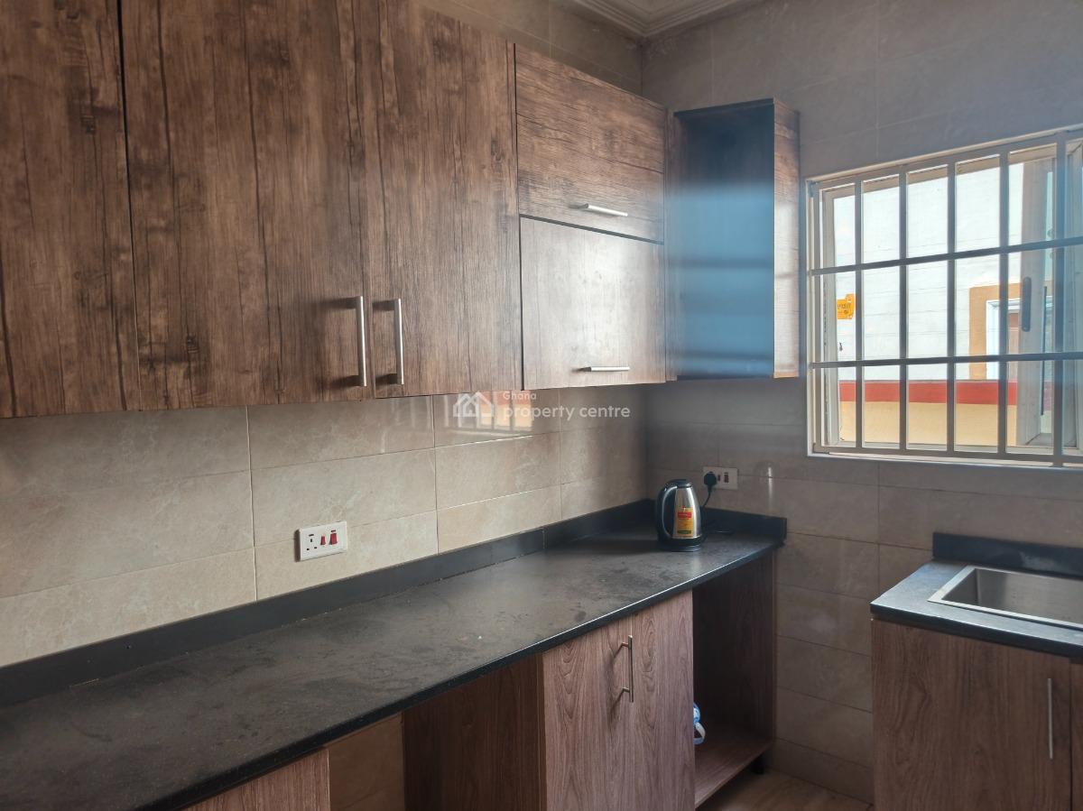 4 Bedrooms House ( 3 Air-conditions), Ahenama Kokoben, Near Santasi., Kumasi Metropolitan, Ashanti, House for Rent