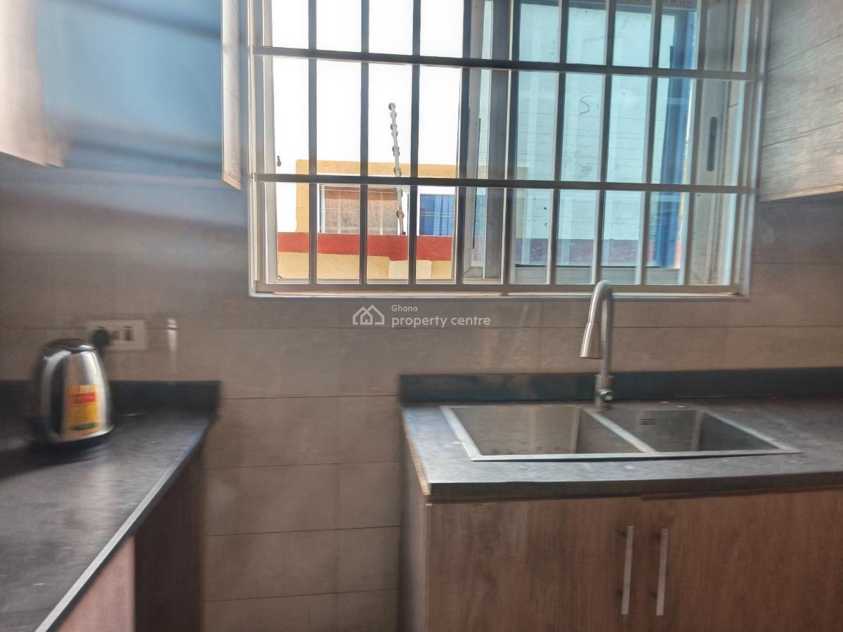 4 Bedrooms House ( 3 Air-conditions), Ahenama Kokoben, Near Santasi., Kumasi Metropolitan, Ashanti, House for Rent
