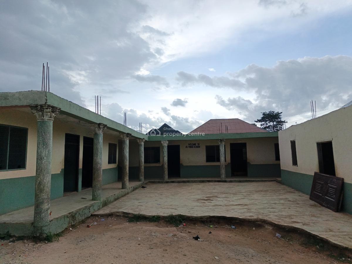 School.     ( English & Arabic). Operational, Kenyasi Achiase, Kumasi Metropolitan, Ashanti, School for Sale