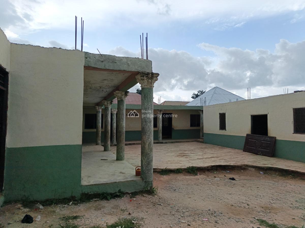 School.     ( English & Arabic). Operational, Kenyasi Achiase, Kumasi Metropolitan, Ashanti, School for Sale