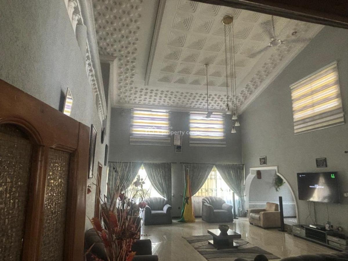 Executive 10 Bedrooms, Ga East Municipal, Accra, House for Rent