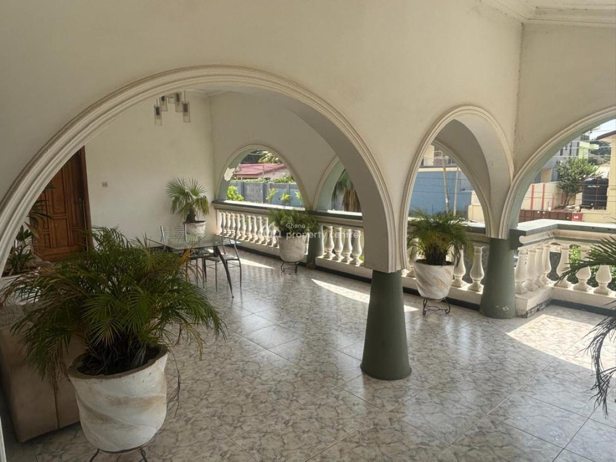 Executive 10 Bedrooms, Ga East Municipal, Accra, House for Rent
