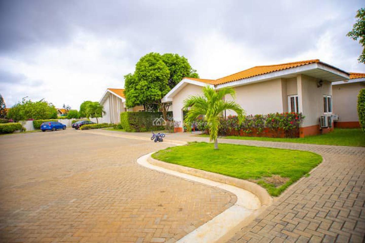 3 Bedroom House with Outhouse at Regimanuel Gray Estate, East Airport, Regimanuel Gray Estate, East Airport, Airport Residential Area, Accra, House for Sale