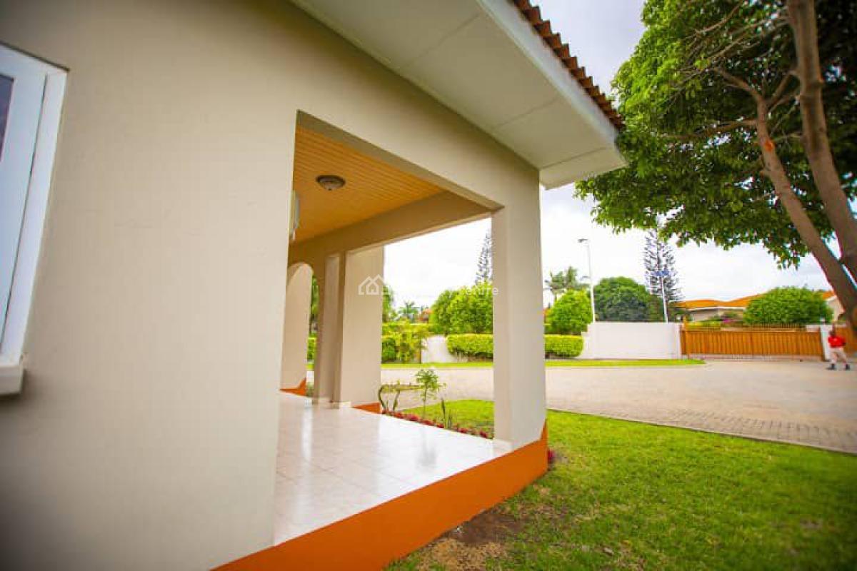 3 Bedroom House with Outhouse at Regimanuel Gray Estate, East Airport, Regimanuel Gray Estate, East Airport, Airport Residential Area, Accra, House for Sale