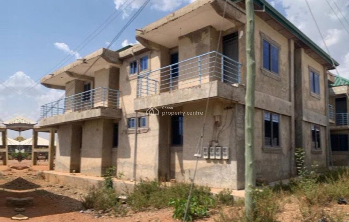 Hostel, 21 Bedrooms, Uds Wa Campus ( University for Development Studies), Wa Municipal District, Upper West Region, Hostel for Sale