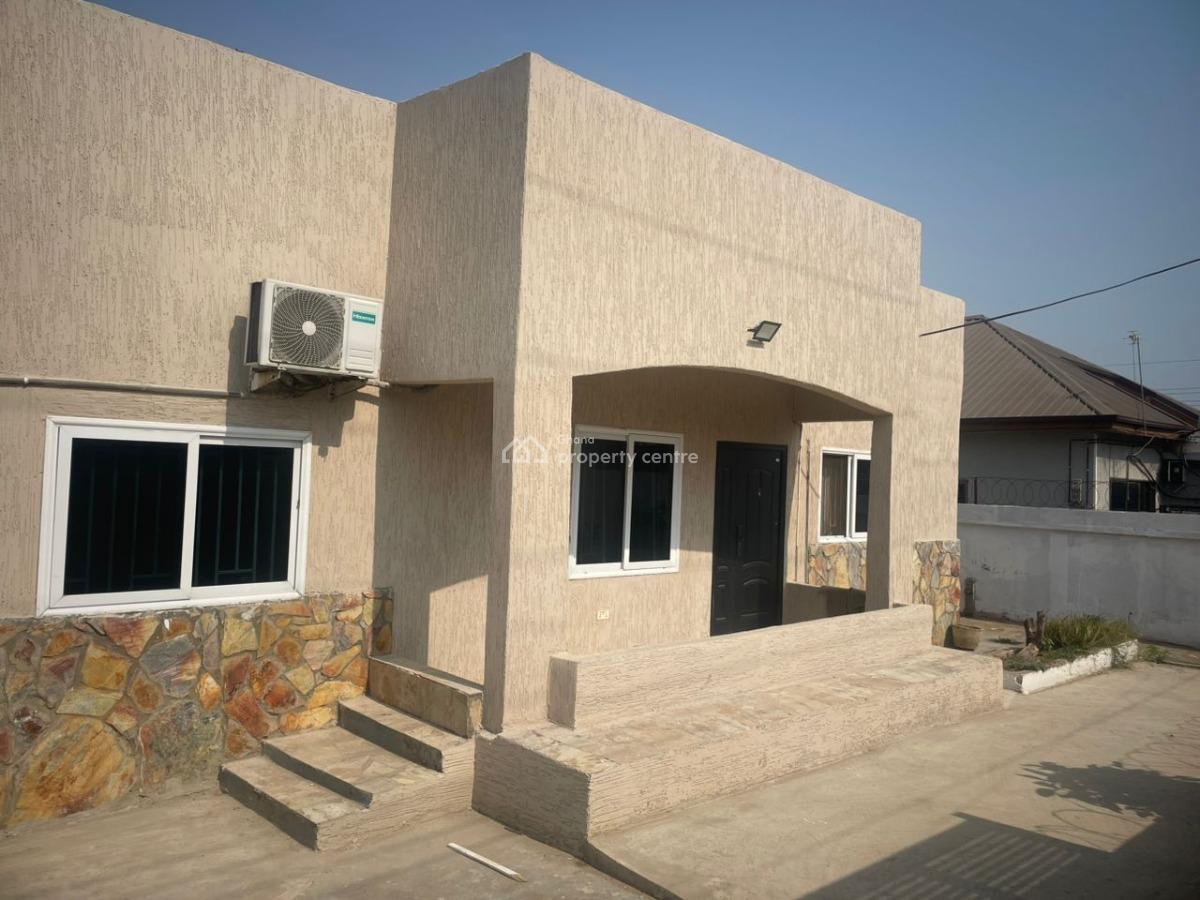 3 Bedrooms, Labadi Tradfare, La (labadi), La Dade Kotopon Municipal, Accra, Detached Duplex for Rent