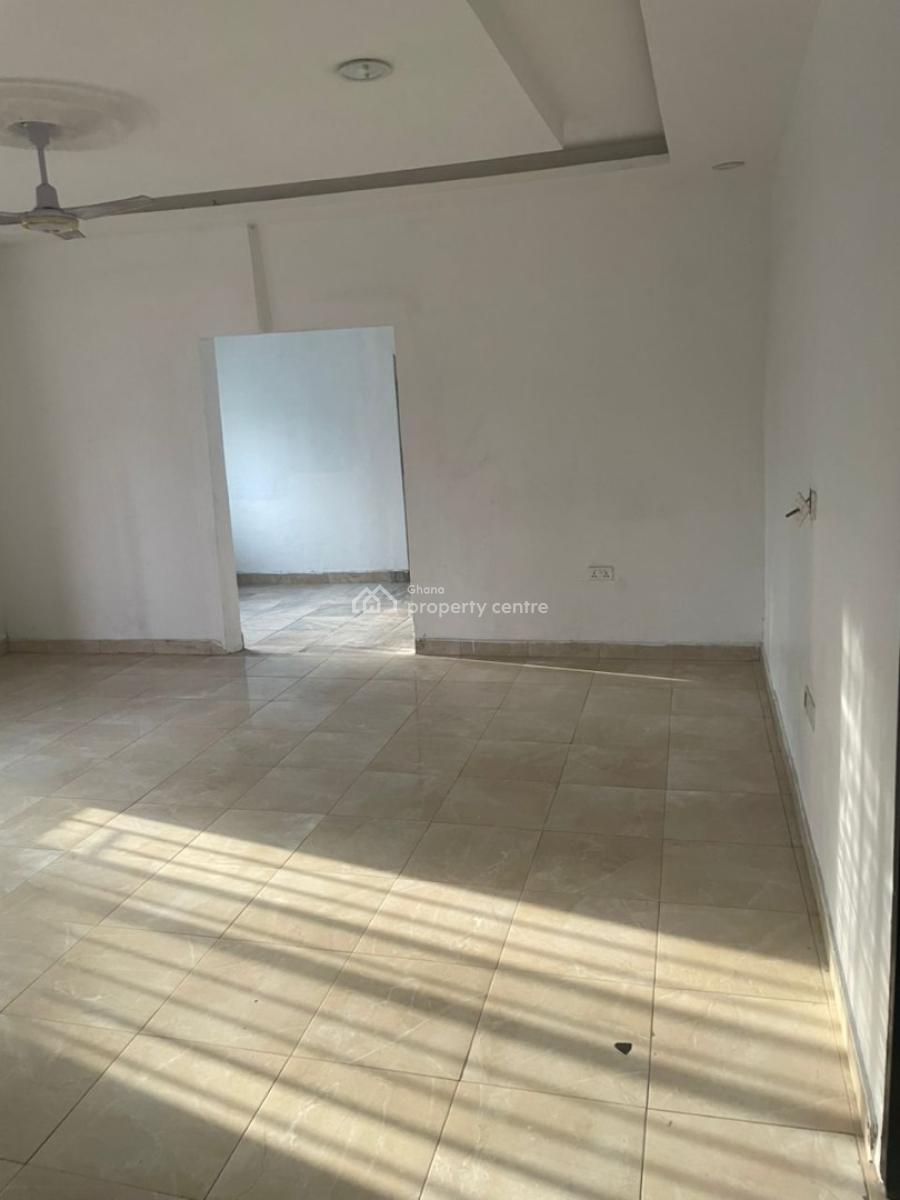 3 Bedrooms, Labadi Tradfare, La (labadi), La Dade Kotopon Municipal, Accra, Detached Duplex for Rent