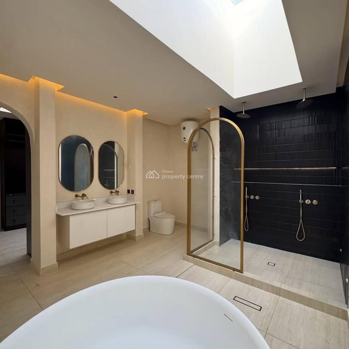Executive 4 Bedrooms, Tse Addo, Accra, House for Sale