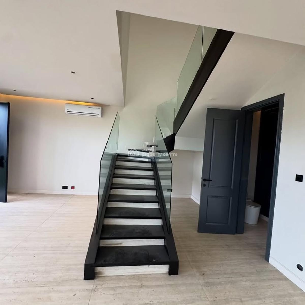 Executive 4 Bedrooms, Tse Addo, Accra, House for Sale