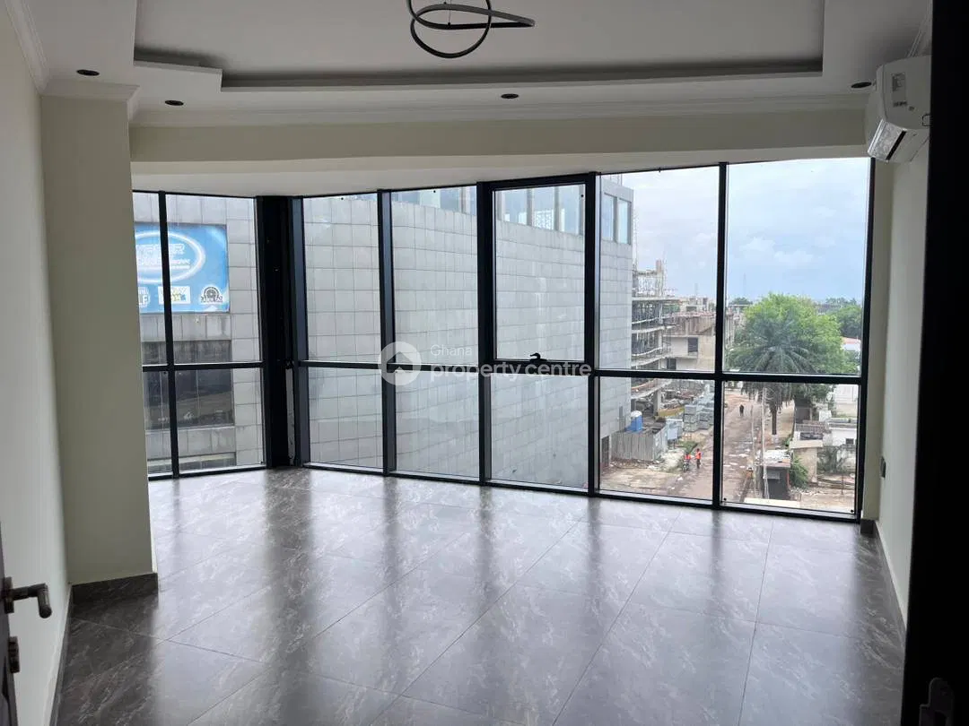 Luxury 2 Bedroom Apartment — Cantonments, Accra