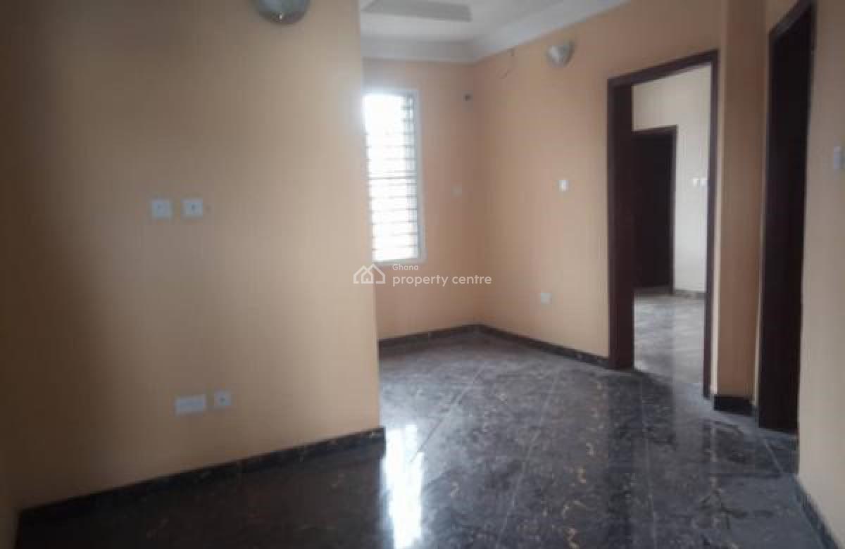 2 Bedroom Apartment, R E, Oxford Street, Osu, Accra, Apartment for Rent